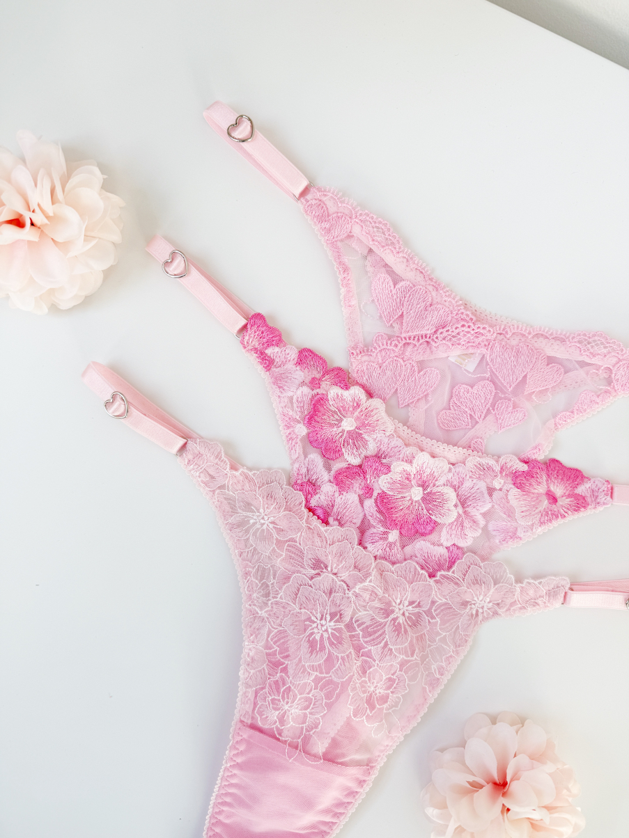 Набір трусиків стрінгів Princess box на регуляторах в рожевому кольорі , фото 12